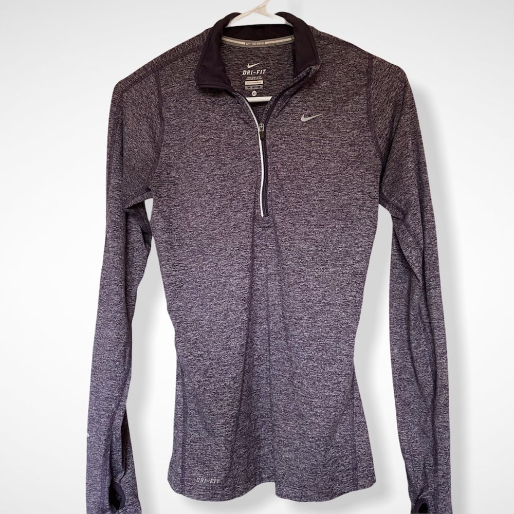 Nike Women’s Half-Zip